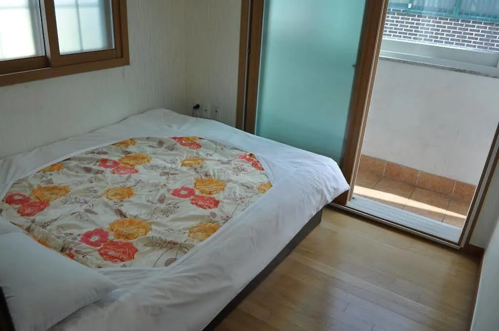 Hotel J-Honor Guesthouse Seoul